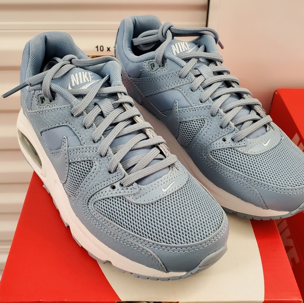 Nike Women's Air Max Command